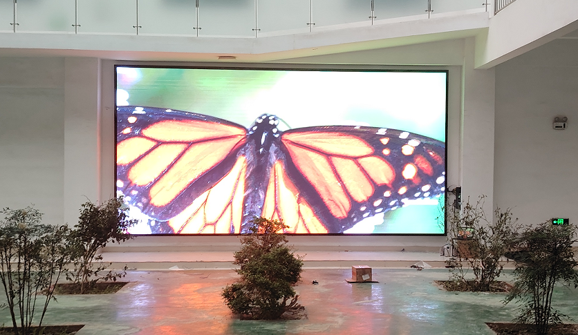 P1.95 LED室内显示屏